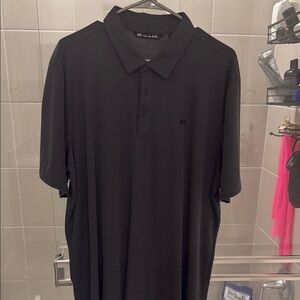 Travis Mathew golf polo. Xxl